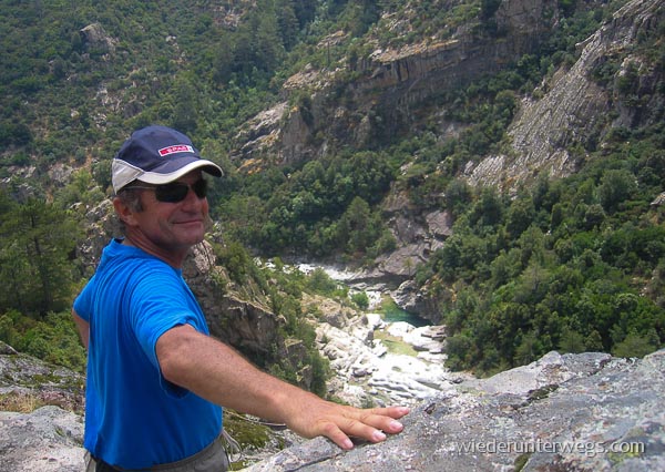 Wanderung im Restonica Tal