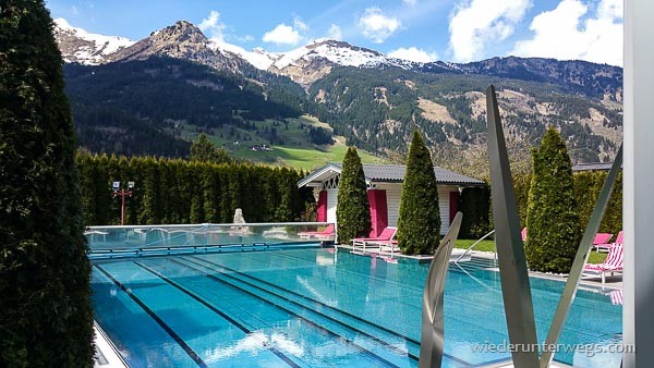 Pool im Impuls Hotel Bad Hofgastein