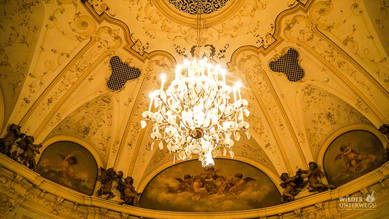 speisesaal decke marionettentheater salzburg