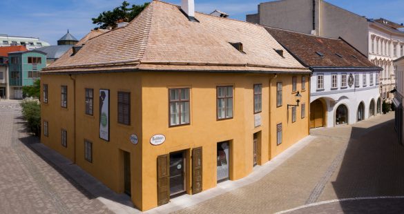 Beethovenhaus Baden 2019_Tag_von oben CityCopterCam_1772x938 Beethovenhaus Baden 2019 Tag Von Oben CityCopterCam 1772x938