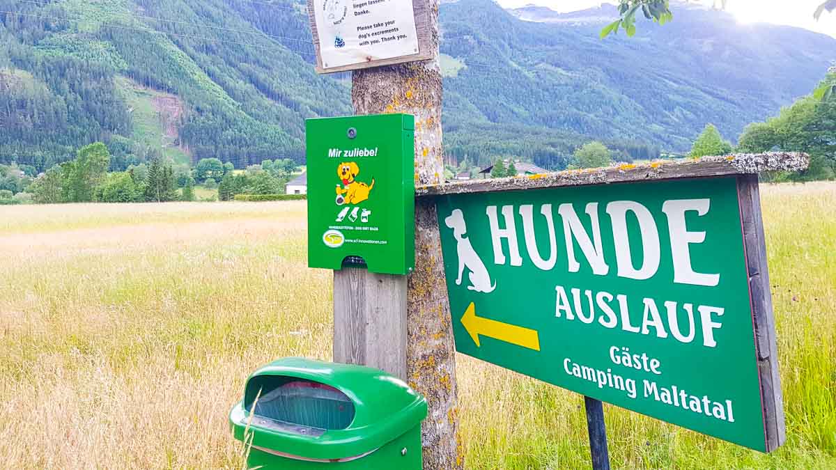 camping mit hund in österreich kärnten camping maltatal info tafel auslaufzone