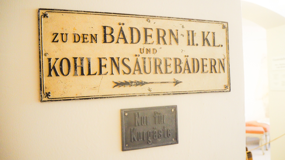 museum forum bad hall: Jodsole aus der natur altes schild