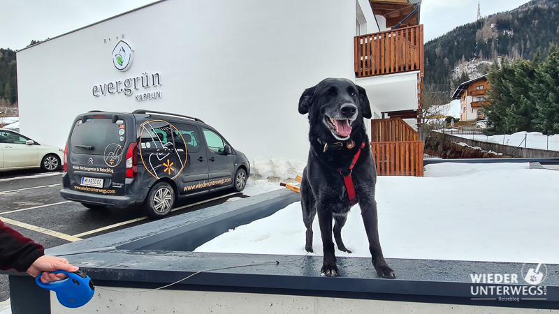 parkplatz ever.grün kaprun