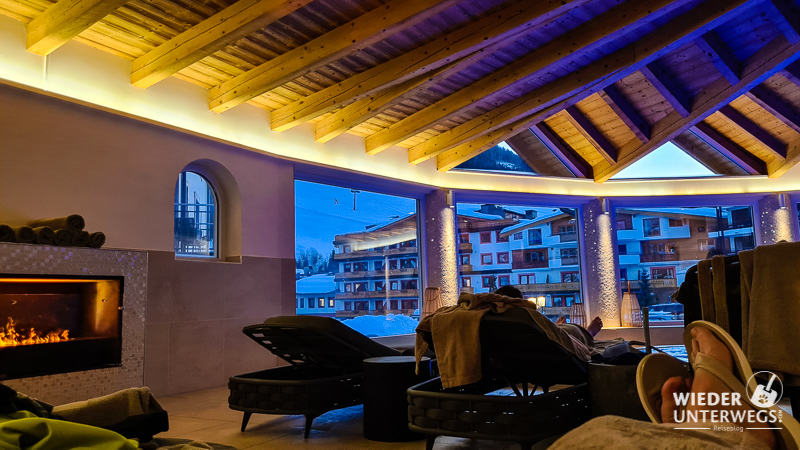 ruheraum indoor pool vaya saalbach