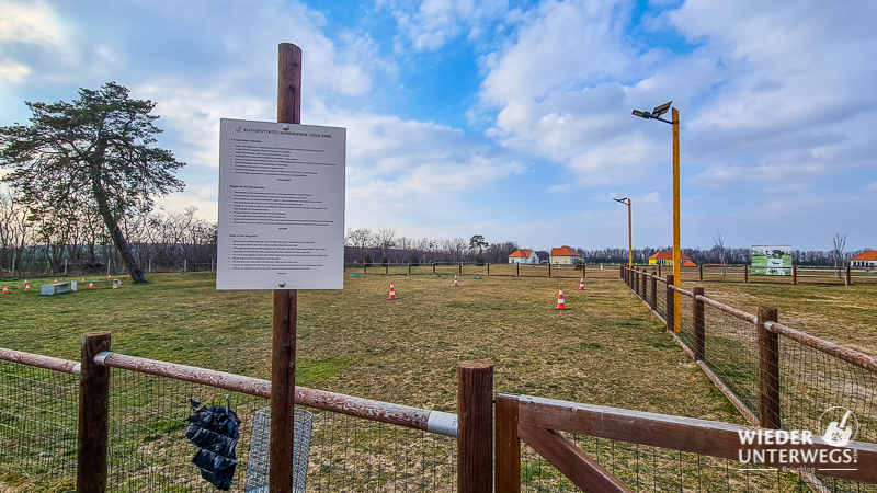 Hundewiese Pro Village
