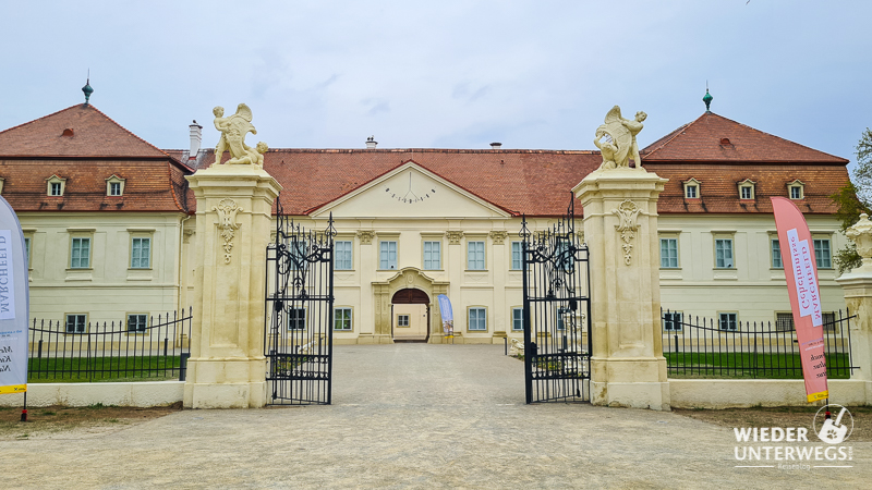 Landesausstellung eingang schloss marchegg