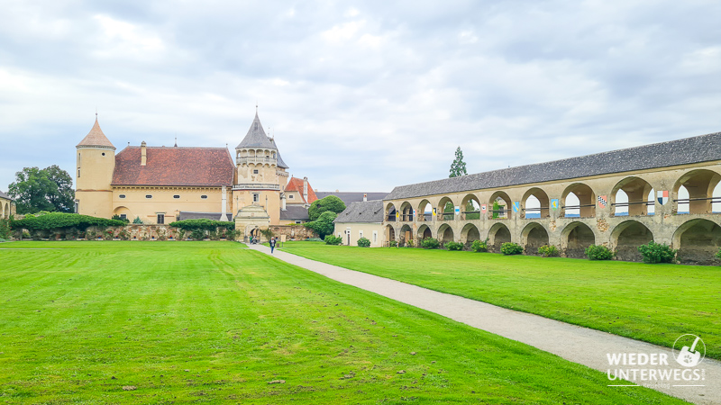 Rosenburg innenhof