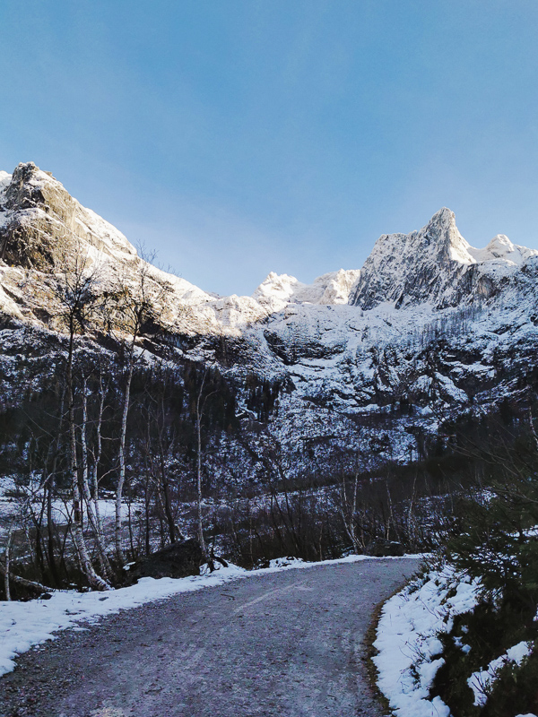 vom hinteren zum vorderen gosausee retour wanderung im winter