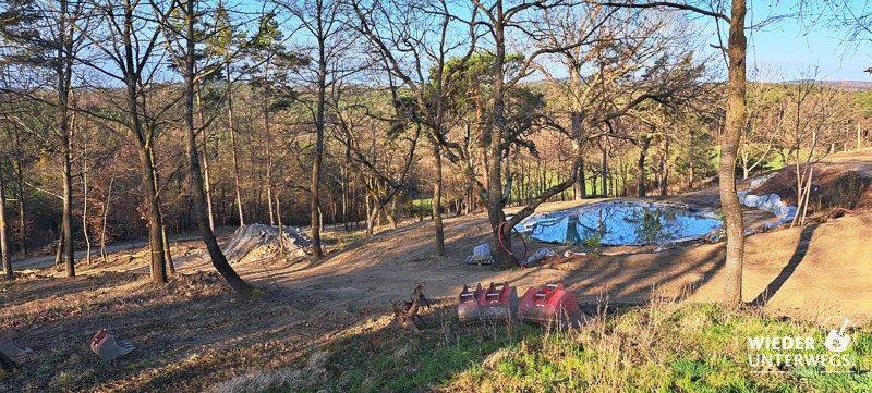 kittenberger chalet mit hund eingezäunte hundezone mit hundebadeteich