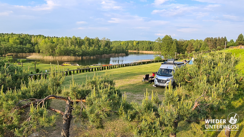 camping widok in polen mit see blicke