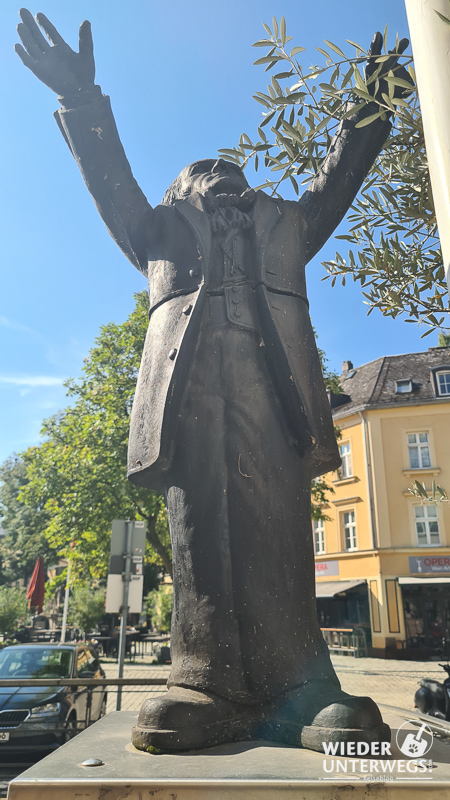 Wagner dirigiert bayreuth figur