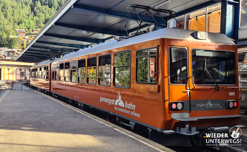 gornergratbahn matterhorn zermatt station und zug