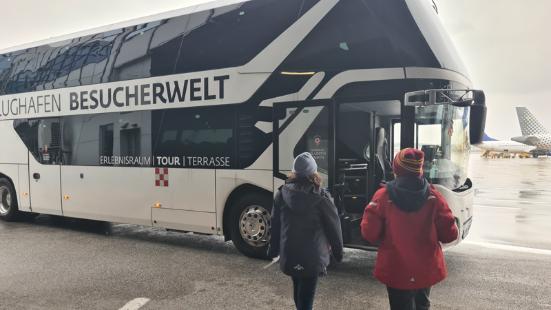 Boarding Bustour Besucherwelt Flughafen Wien
