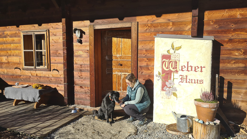 wohnen im weberhaus chalet am see und am fluss in kärnten mit eingezäuntem garten chalet