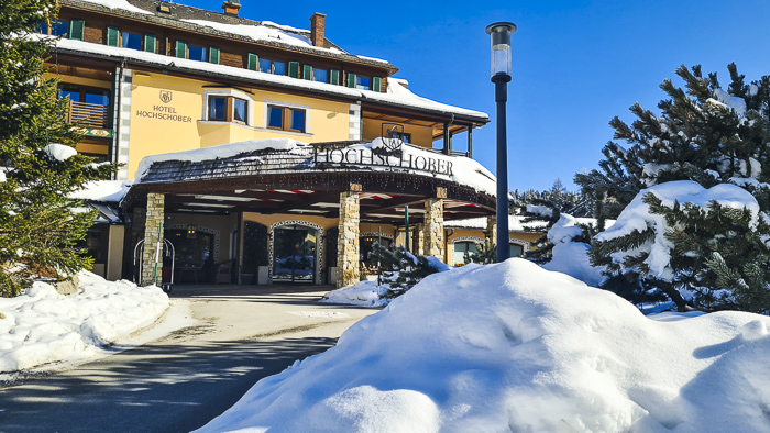 neuschnee beim hochschober auf der turrach im märz