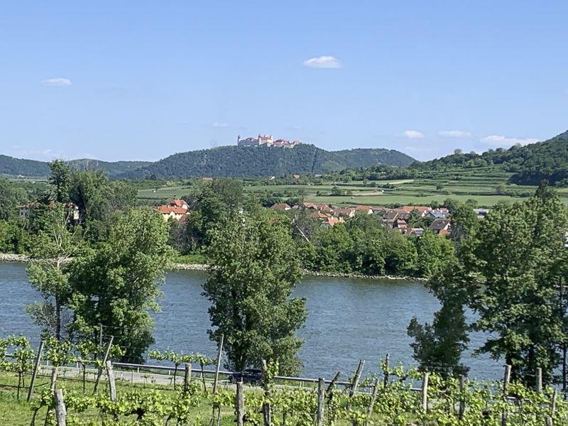blick göttweig von wachaubahn