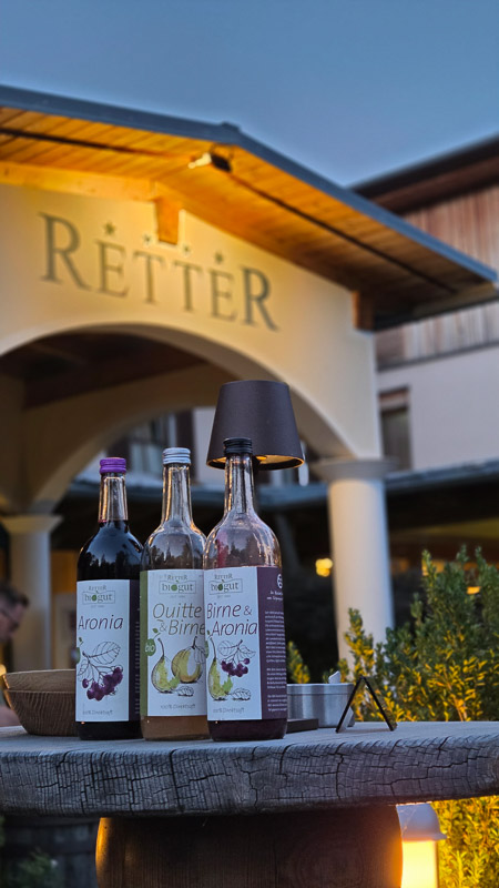 Säfte verkosten beim Retter