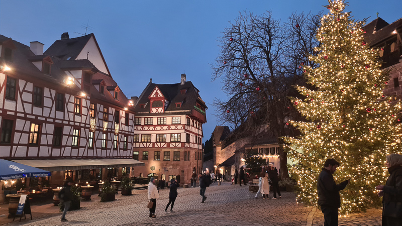 albrecht dürer haus in nürnberg im winter advent