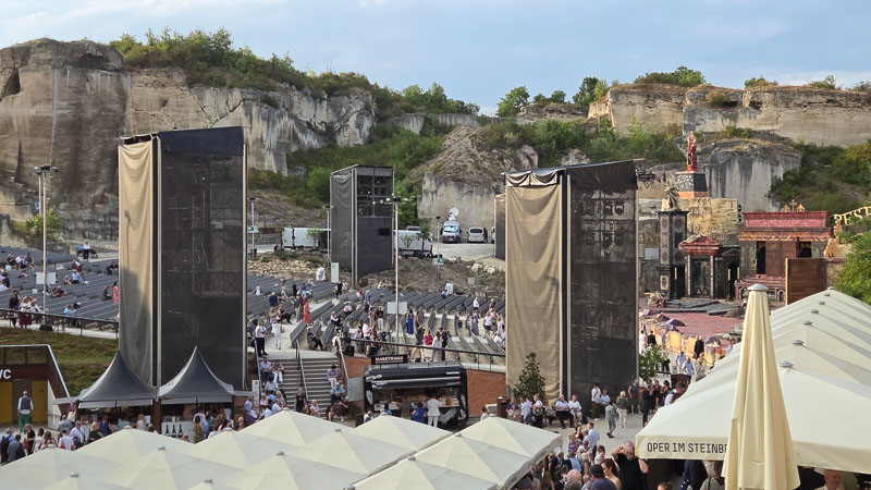 foyer park oper im steinbruch premiere tosca