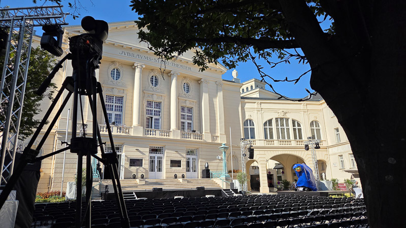 stadttheater baden übertragung broadway in baden