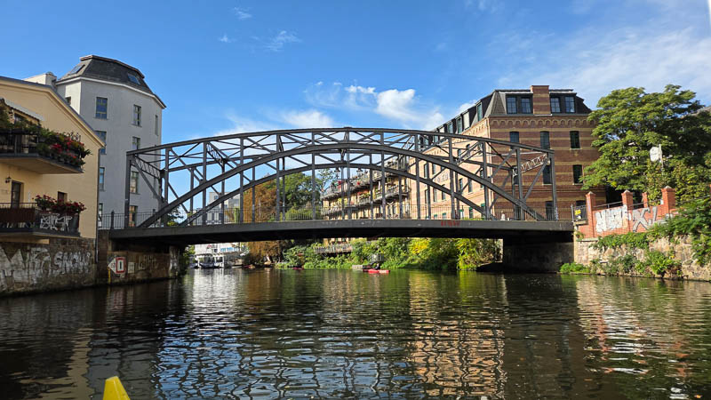 fanta vier brücke in leipzig