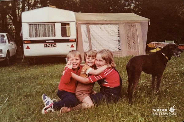 Camping mit Wohnwagen FELIX am Putterer See 1978.