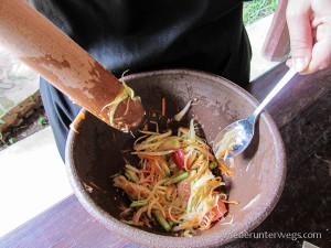 papaya salat laos