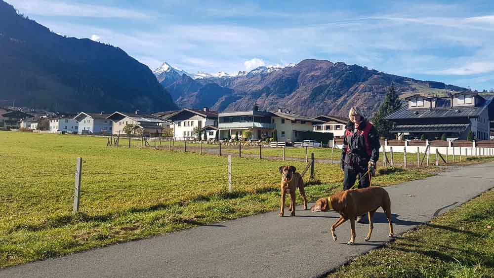 Kaprun Wanderweg vom Alpenhaus weg