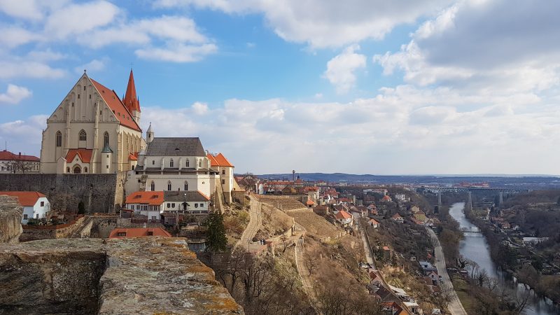 znaim burg mit thaya blick