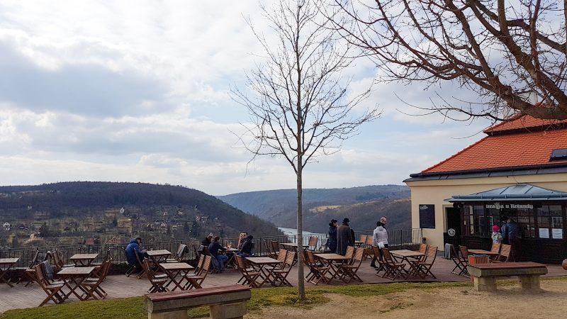 gasthaus in znaim bei der burg